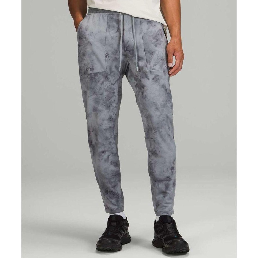 Lululemon Textured Tech Pant - Diamond Dye Rhino Grey Anchor - Men’s XS